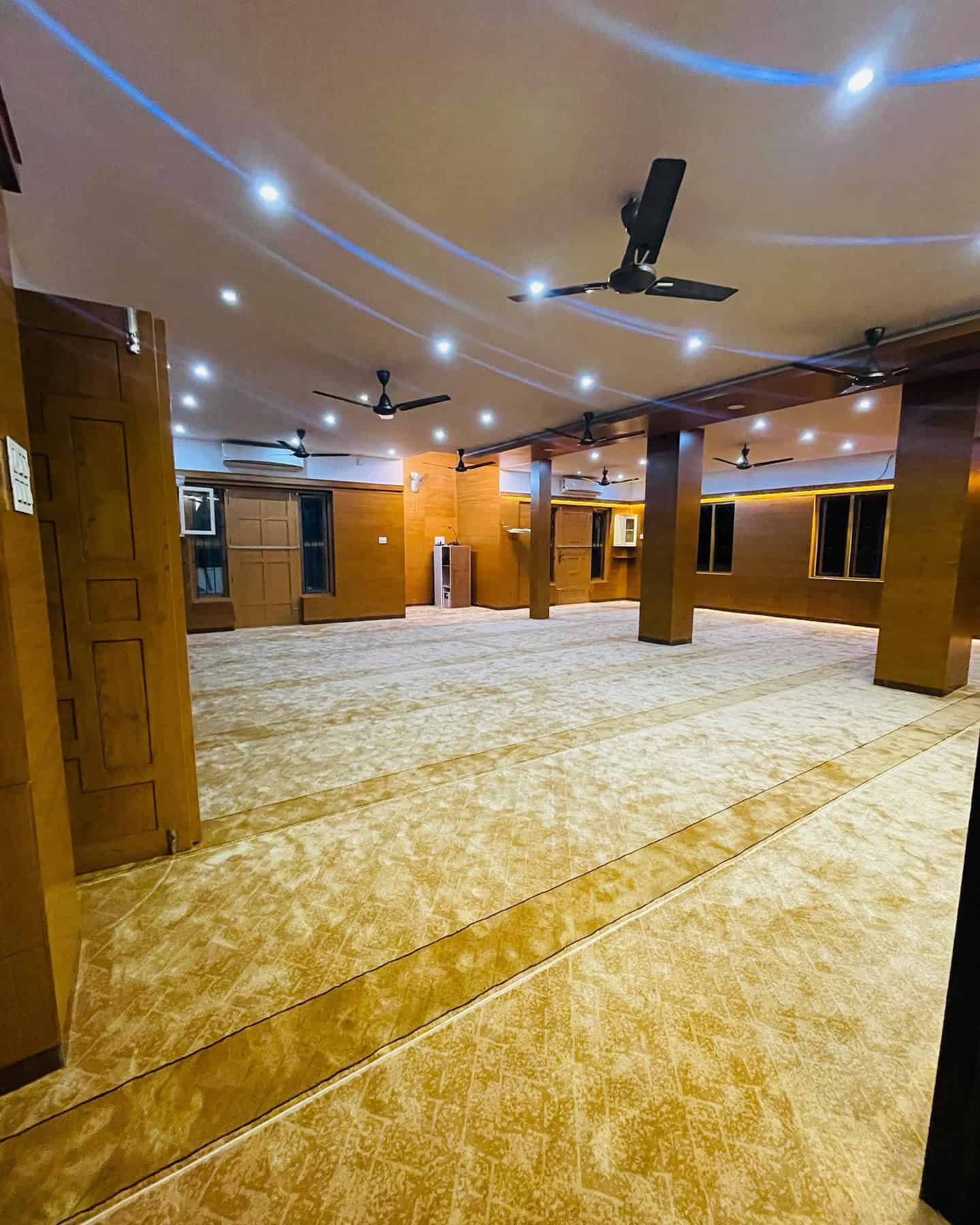 Juma Masjid Calicut Carpet Installation